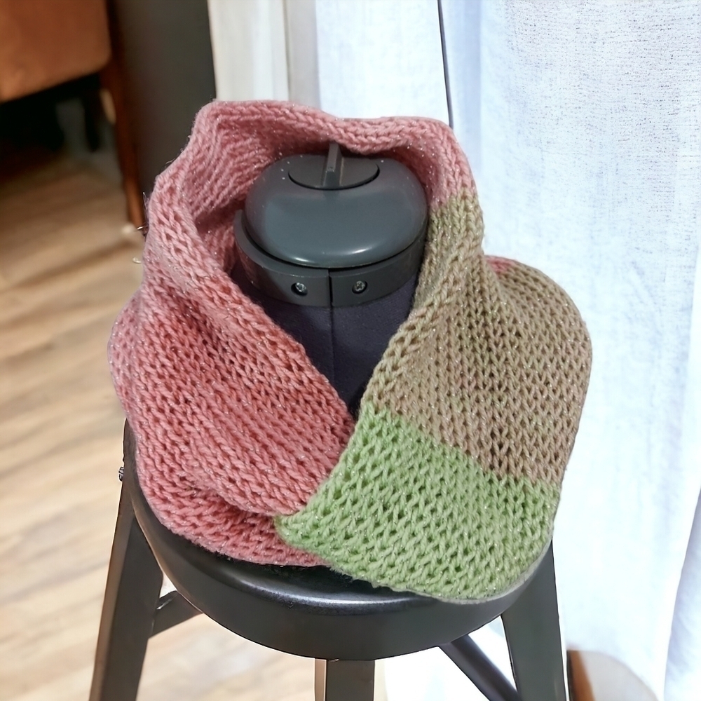 Hand Knit Infinity Cowl - Picture 2 of 4